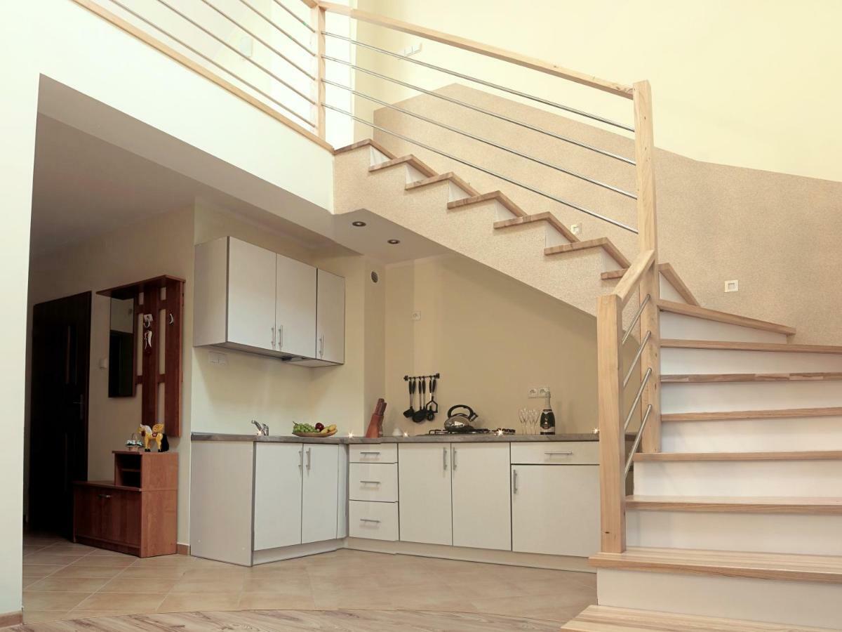 וגיירסקה גורקה Apartamenty Przy Trakcie Cesarskim מראה חיצוני תמונה