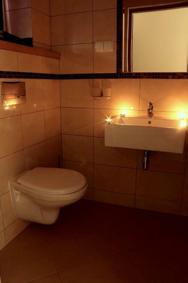 וגיירסקה גורקה Apartamenty Przy Trakcie Cesarskim מראה חיצוני תמונה